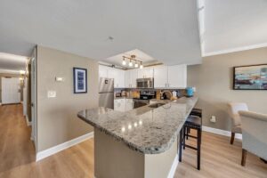 Full kitchen Full kitchen