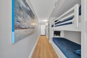 Built in bunk beds with TV Built in bunk beds with TV