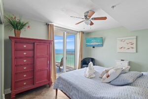 Master bedroom with king bed and 2nd balcony